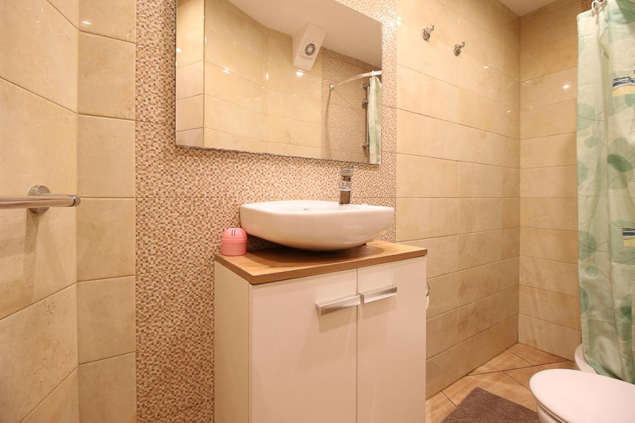 Stylous Apartment At The Center Сантандер Екстериор снимка