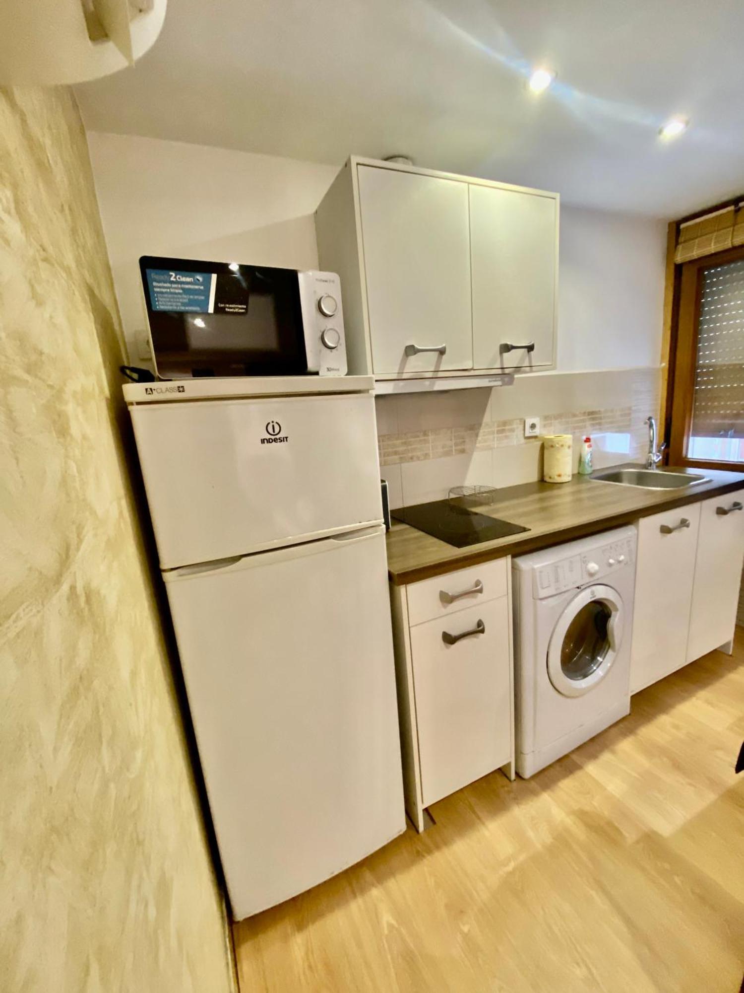 Stylous Apartment At The Center Сантандер Екстериор снимка